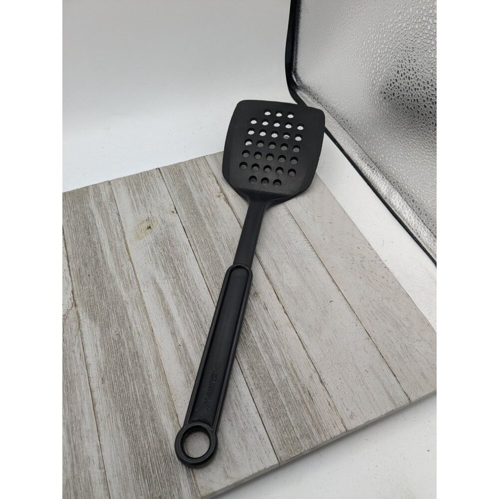 Farberware Slotted Holes Spatula Turner Flipper Black Nylon Plastic 14"